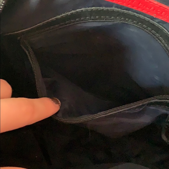 🍂Tommy Hilfiger Handbag🍂 - Picture 4 of 8